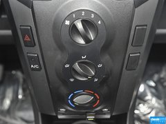 2015款 1.0L AMT 悦酷型