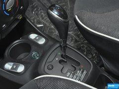 2015款 1.0L AMT 悦酷型