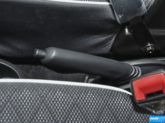 2015款 1.0L AMT 悦酷型