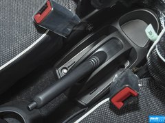 2015款 1.0L AMT 悦酷型