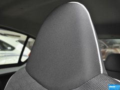 2015款 1.0L AMT 悦酷型