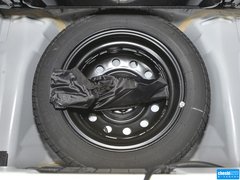 2015款 1.0L AMT 铉酷型