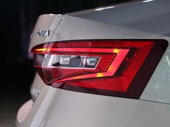 2015款 1.8TSI 手动 绅仕版