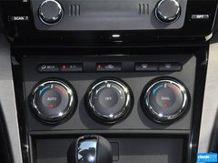 2015款 2.0L 自动 精英版