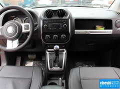 2015款 2.0L 自动 两驱豪华版