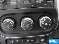 2015款 2.0L 自动 两驱豪华版