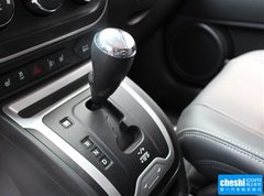 2015款 2.0L 自动 两驱豪华版
