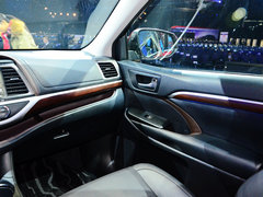 2015款 2.0T 四驱至尊版 7座