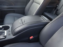 2015款 2.0T 四驱至尊版 7座