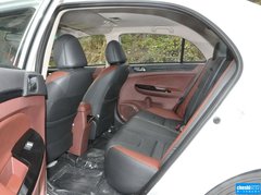 2015款 1.5L 手动 豪华型