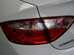 2015款 1.5T 手动 致尊版