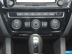 2015款 230TSI DSG 豪华型