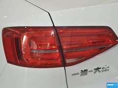 2015款 230TSI DSG 豪华型