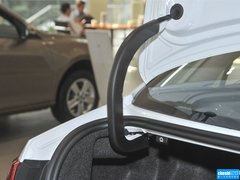 2015款 230TSI DSG 豪华型