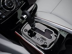 红旗H7 2015款 1.8T 自动 豪华型