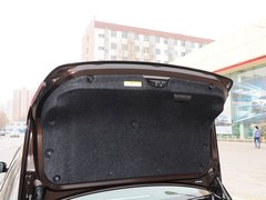 2015款 1.8T 自动 豪华型