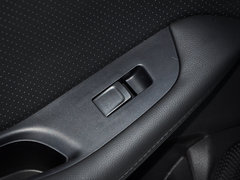 2015款 plus1.5L 手动 智趣型