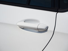 2015款 plus1.5L 手动 智趣型