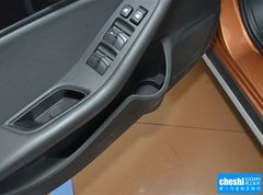 2015款 CROSS 1.5L 手动智尊型