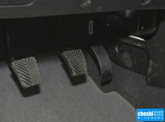2015款 CROSS 1.5L 手动智尊型