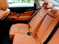2015款 1.8T 自动 旗舰型