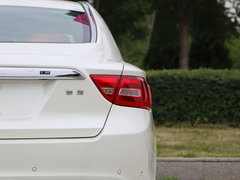 2015款 1.8T 自动 旗舰型