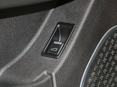 2015款 1.8T 自动 旗舰型