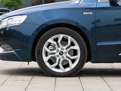 2015款 1.8T 自动 旗舰型