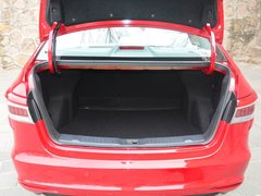 2015款 1.8T 自动 旗舰型