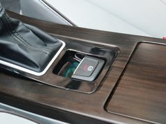 2015款 1.8T 自动 旗舰型