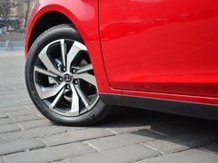 2015款 1.8T 自动 旗舰型