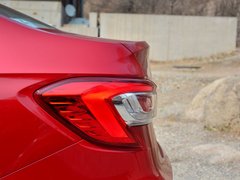 2015款 1.8T 自动 旗舰型