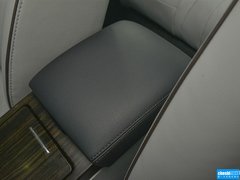 2015款 1.8T 自动 旗舰型