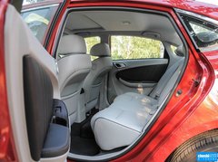 2015款 1.8T 自动 旗舰型