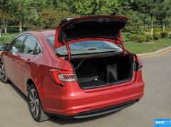 2015款 1.8T 自动 旗舰型