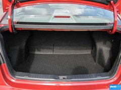 2015款 1.8T 自动 旗舰型