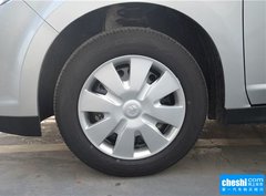 2015款 1.6L 手动 时尚版