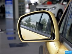 2015款 1.6L 自动 豪华版
