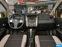 2015款 1.6L 自动 豪华版