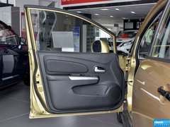 2015款 1.6L 自动 豪华版