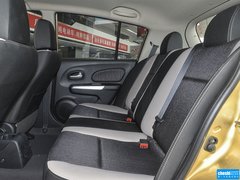 2015款 1.6L 自动 豪华版