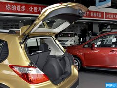 2015款 1.6L 自动 豪华版