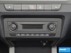 2015款 1.6L 自动 运动版