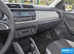 2015款 1.6L 自动 运动版