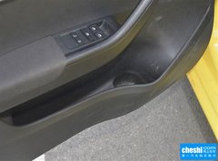2015款 1.6L 自动 运动版