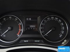 2015款 1.6L 自动 运动版