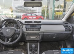 2015款 1.6L 自动 运动版