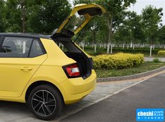2015款 1.6L 自动 运动版
