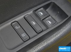 2015款 1.6L 自动 运动版