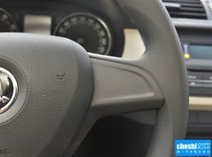 2015款 1.6L 自动 创行版